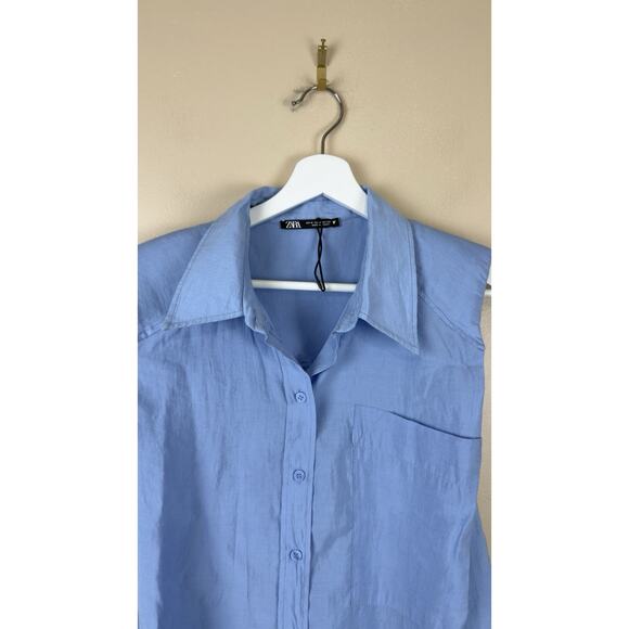 Zara Sleeveless Shirt with Shoulder Pads & Buttons Women’s Blue Size M NWOT - Picture 2 of 11